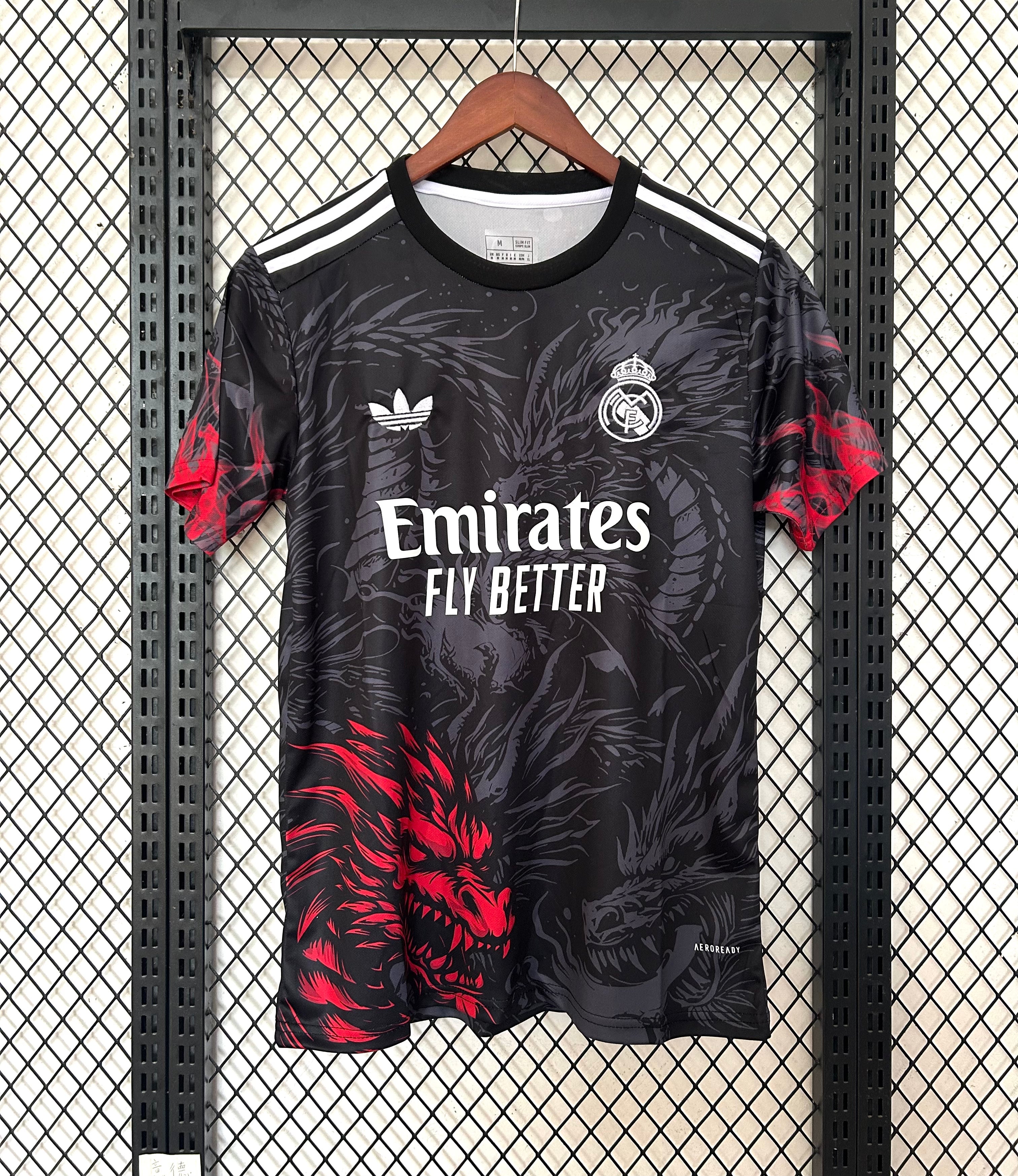 Maglia real madrid special 2024/25 rosso nera