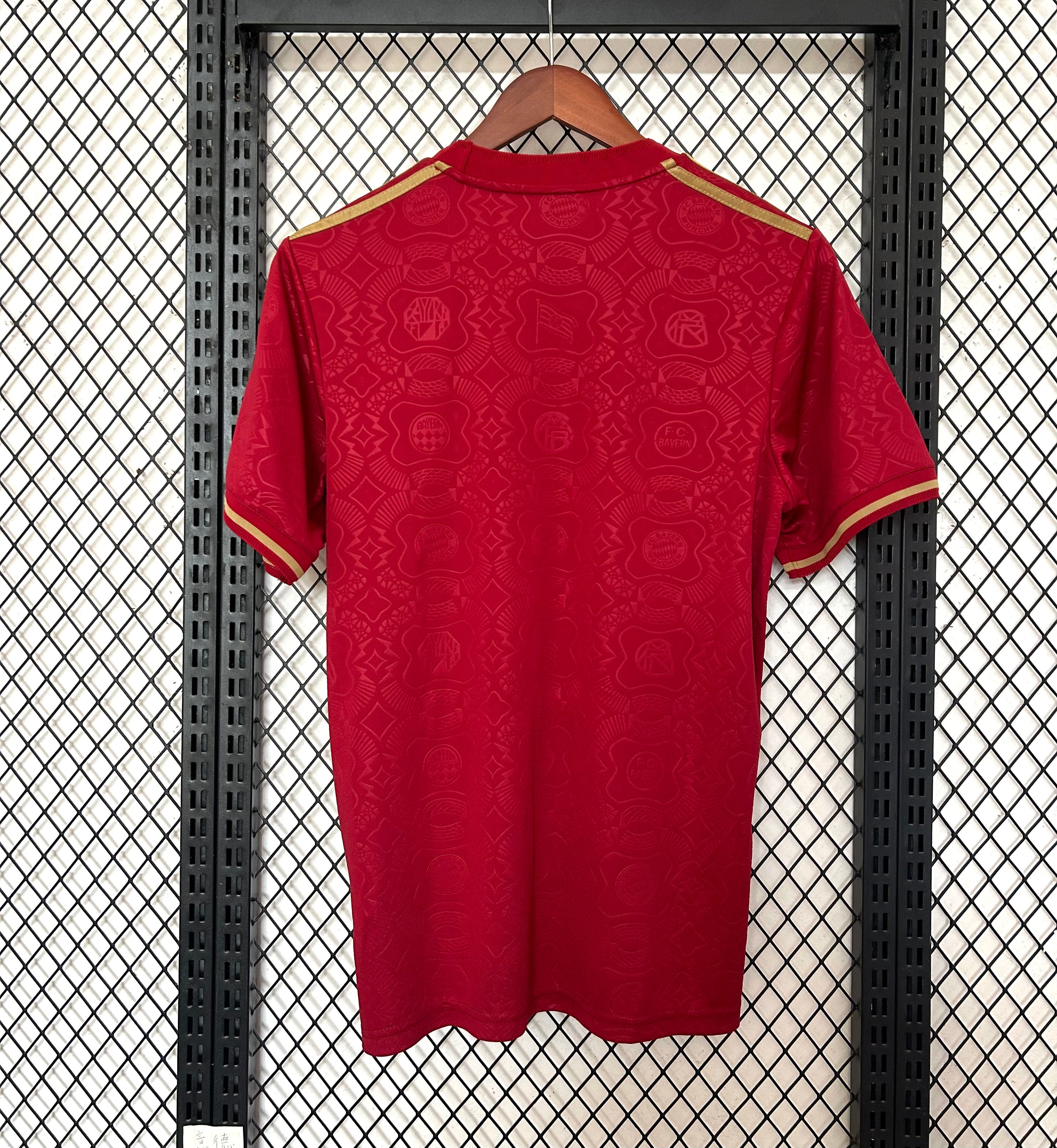 Maglia Bayern speciale 125 anniversario