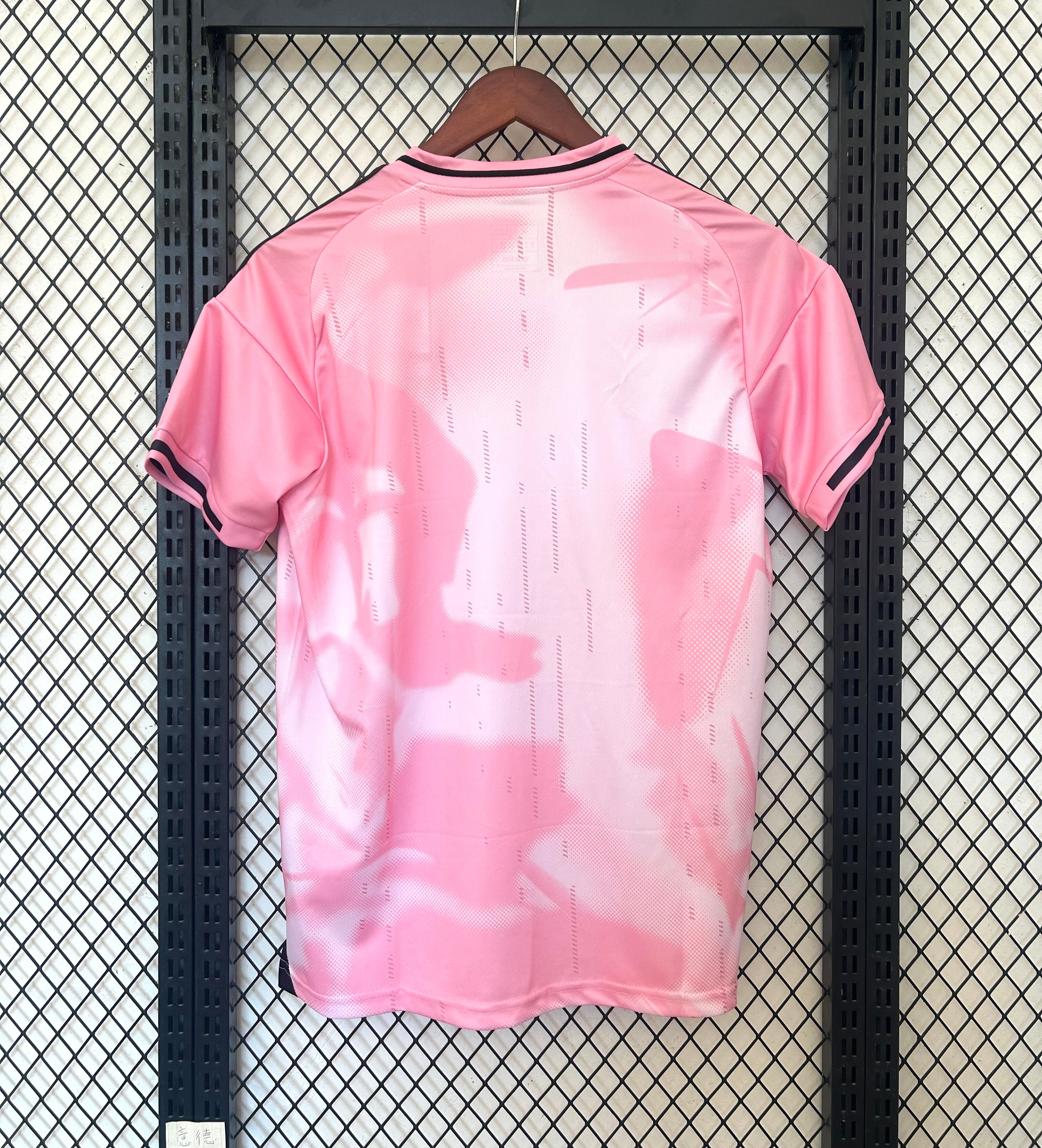 Maglia real madrid special 2024/25 rosa