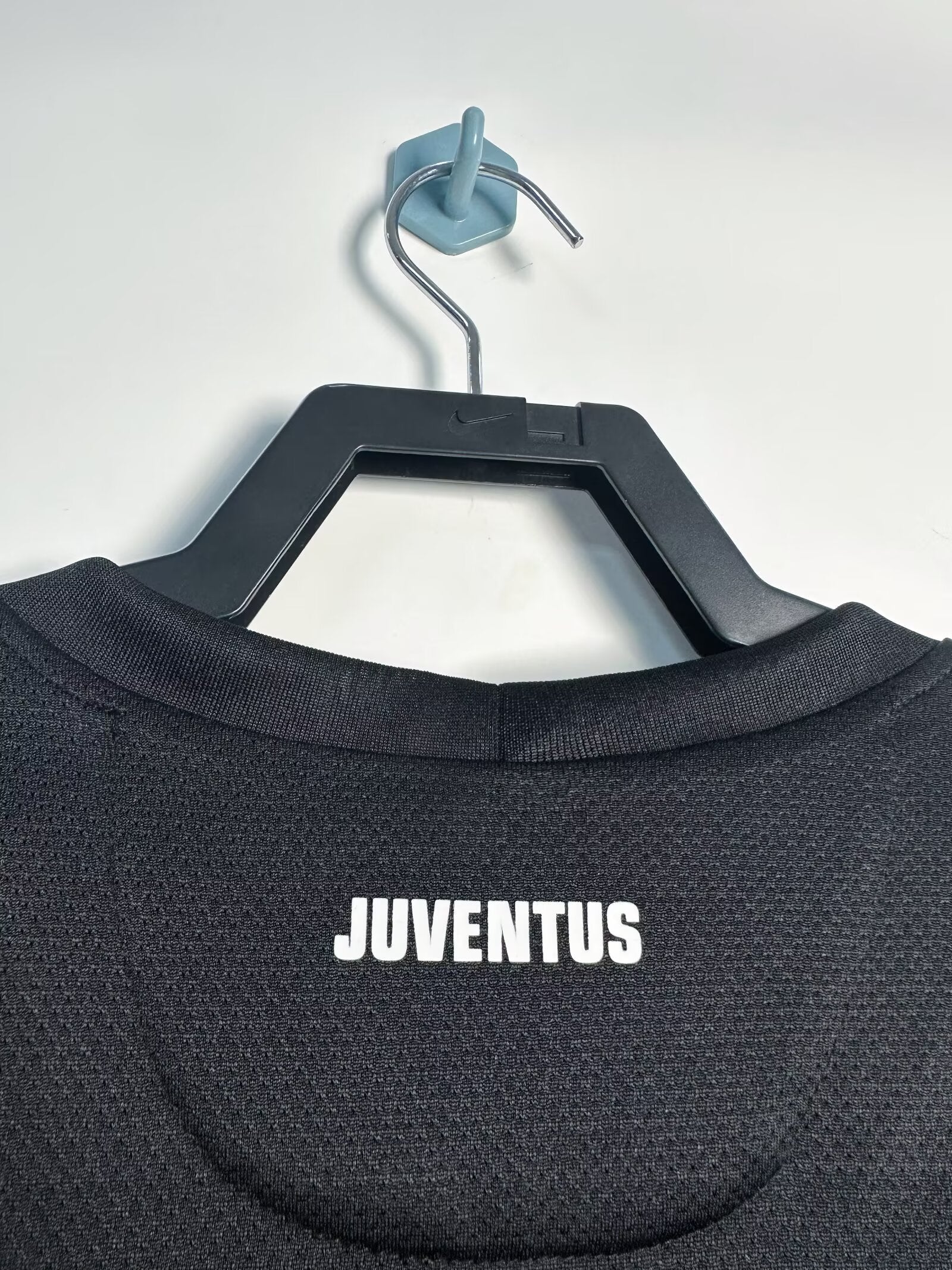 Juventus 2012/13 Retro Black Jersey