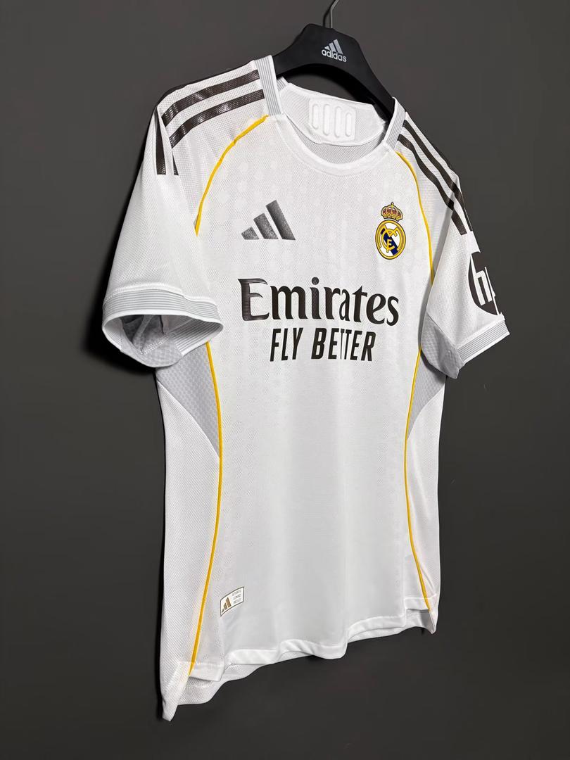 Maglia Real Madrid 2025/26 Home