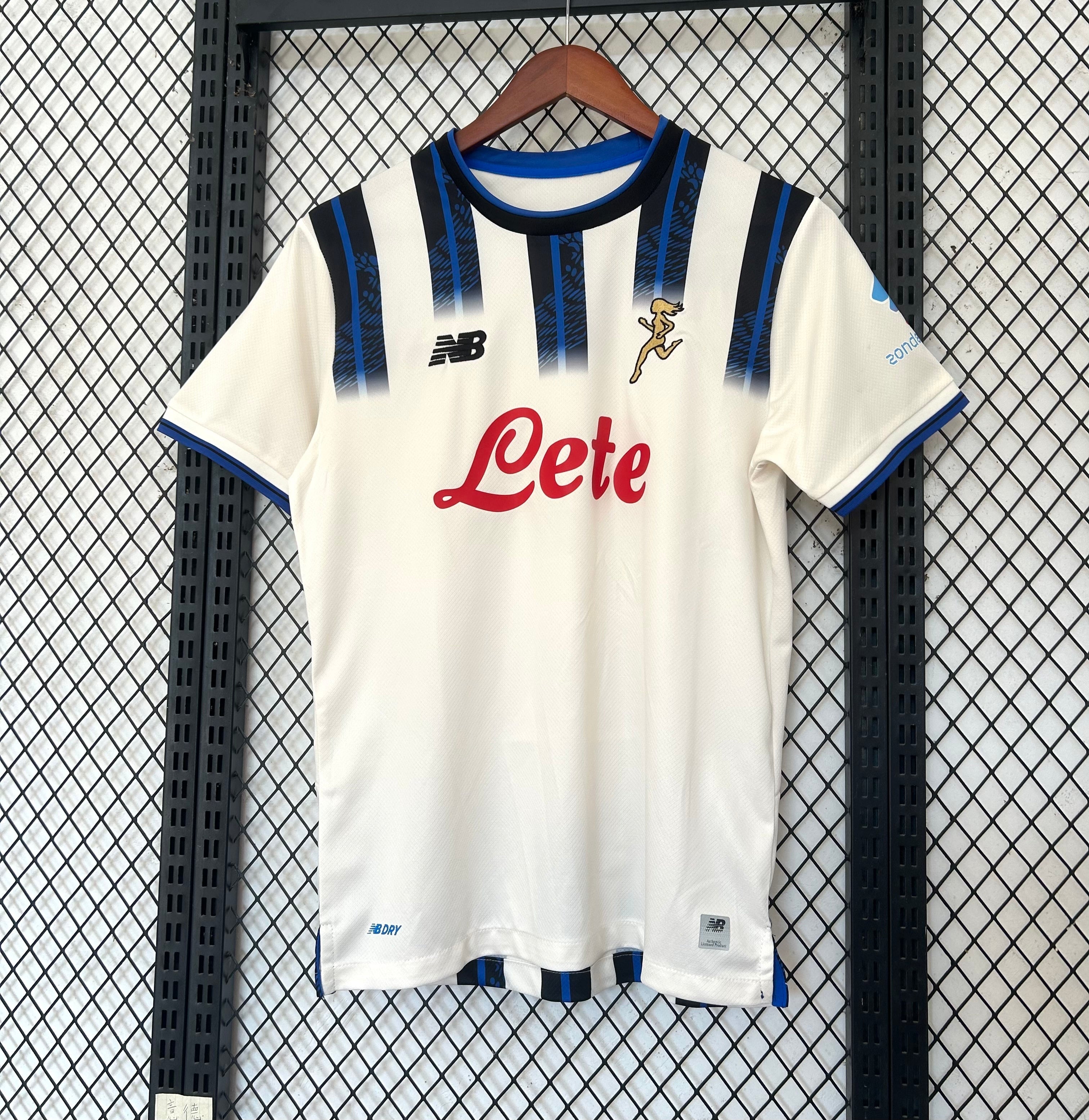 Atalanta 2025/26 away jersey