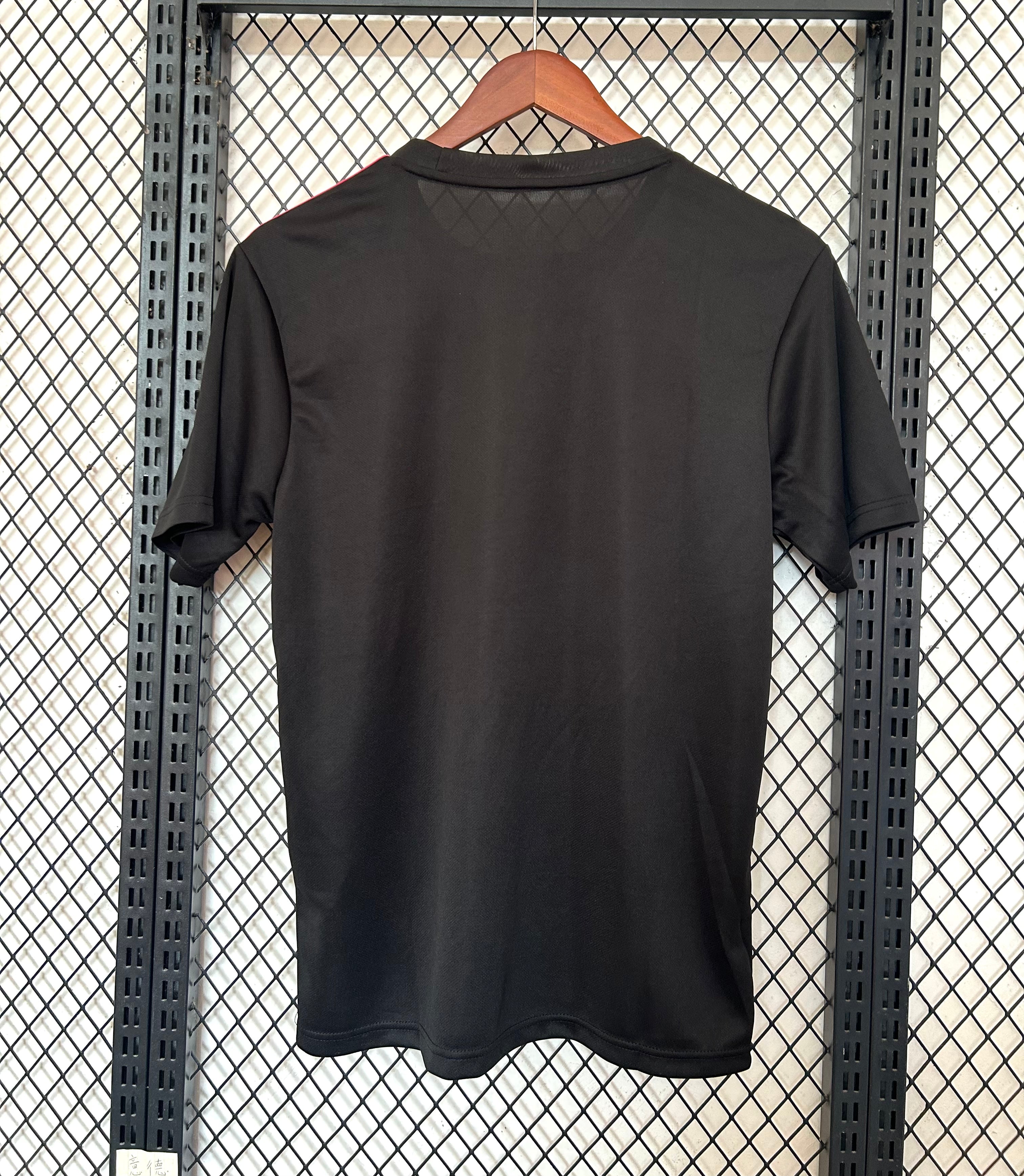 Maglia Giappone speciale nera con dragone 2025