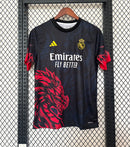 Maglia Real Madrid special 2025/26 nera con drago rosso